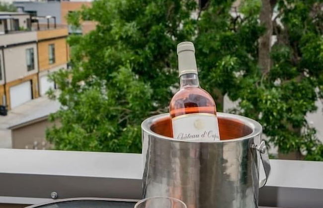 The Ladley Luxury Lifestyle Walk to Mile High - Foto 28