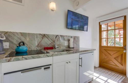 Surf and Sand Beach Bungalow - Foto 11