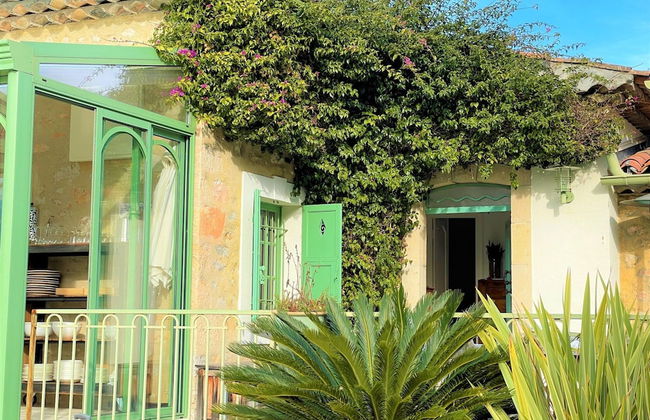 Charming Holiday Home in Mougins With Pool - Foto 28