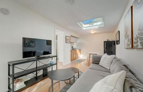# Marbella Lane -Cozy 1BR Studio in Palo Alto DWTN - Foto 1