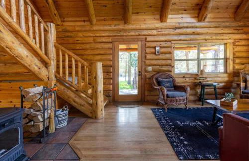 Peaceful Waterfront Log Cabin near Crater Lake National Forest, Oregon - Foto 68