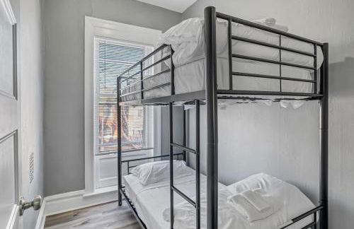 Beautiful Rehabbed Unit in Shaw Community 4228a - Photo 11