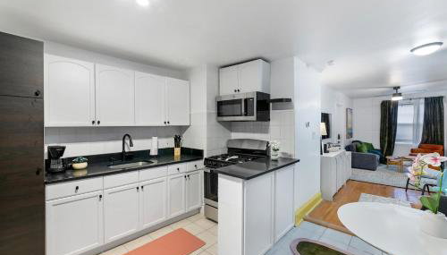 Stylish City Retreat Mins to Manhattan via PATH The Square - Foto 3