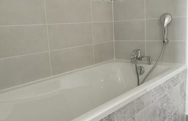 A DEUX PAS DE BEAUVAL - LE GITE - Foto 14