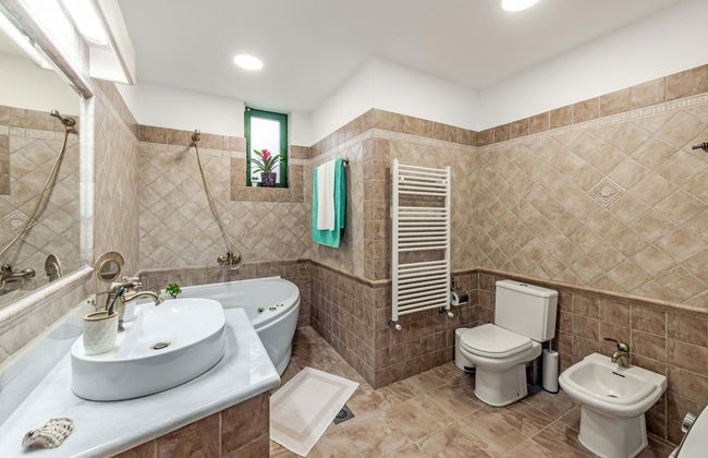 Villa Eagles - With Private Pool - Foto 23