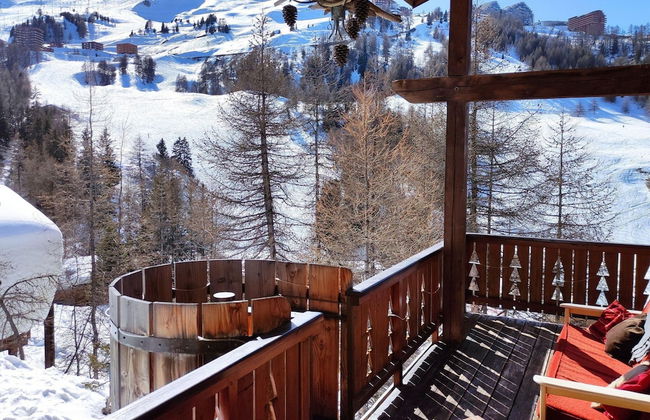 Atmospheric 14-person Chalet in Plagne 1800 - Foto 1