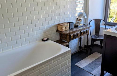 Grande ferme de 250m2 rénovée au charme rustique - Foto 35