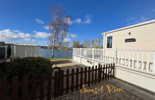 Tattershall Lakes Sunset View Caravan Lakeside, Hot Tub, Garden, Private Fishing Peg & WiFi - Foto 28