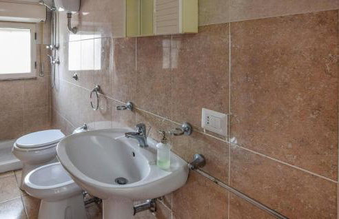 Stunning Apartment In Palmi With House Sea View - Foto 12