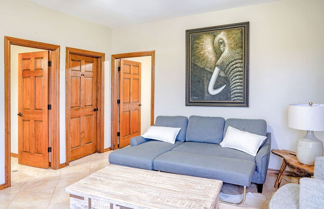 Peaceful Luxurious Ranch Family Reunion - Photo 9