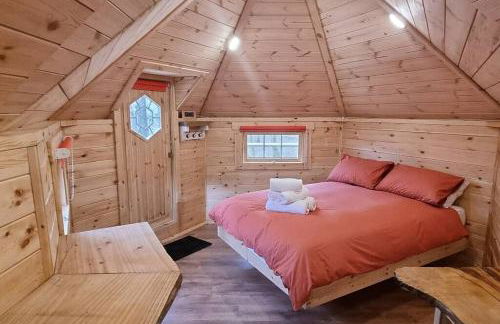 Woodland Cabin with Private Hot Tub - Foto 7