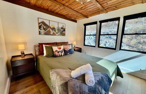 Cozy Creekside cabin- 35m to Boone - Photo 19