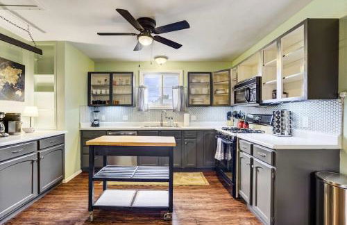 Memorial Row Downtown Escape w Mountain Views - Foto 6