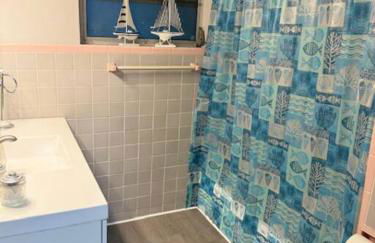 Great Home Close to shops, FIT, Beaches,and Space X - Foto 10