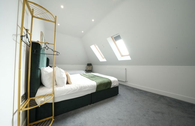 Heathrow Charge and Go - Photo 4