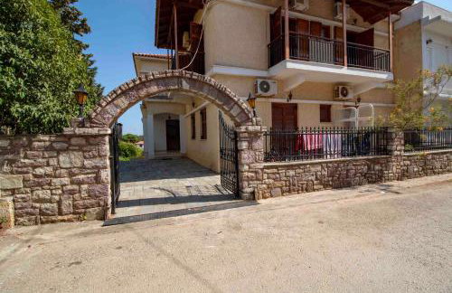 Laconian Collection #Mavrovouni By the Sea# - Foto 2