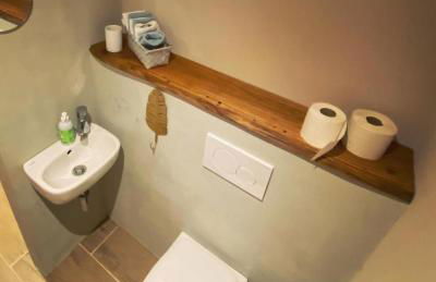 Blockbohlen HolzHaus mit Sauna, Outdoor Jacuzzi und BadeTeich - Foto 20