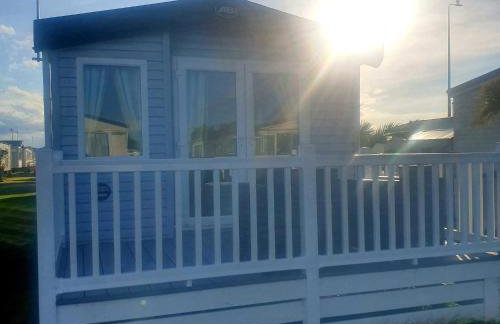 Beautiful Holiday Home 3 Bed Caravan by The Beach, Free Wifi, Games Console, TVs & DVD's, Passes Not Included - Foto 63
