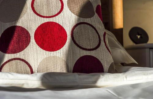 Rock Cottage - 3 Bedroom Holiday Home - Fishguard - Photo 15