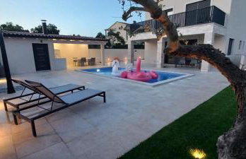 Villa Salvore - new luxury house, heated pool, near beaches, playroom - Istria - Foto 17