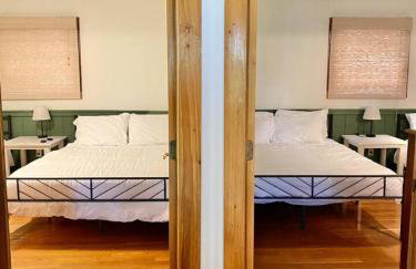 14 Guest 7 Bed 4 BR Lakefront Cabin w Hot Tub - Foto 19