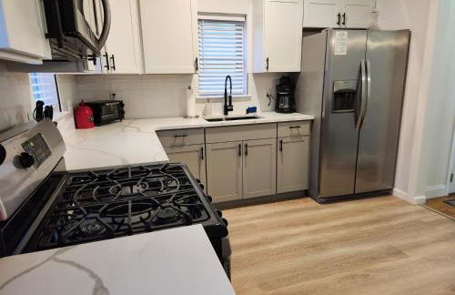 The Bay House- New Kitchen & Updates! An AC Vibe!! - Foto 24