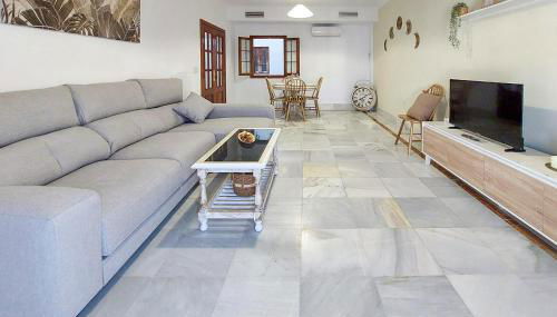 3 Bedroom Awesome Apartment In Aznalcázar - Foto 3