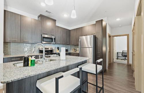 Luxe 3B/2B Getaway - Pool, Gym, Parking, Pet Wash - Foto 10