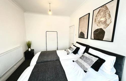 Serviced 4 bed 2 bath Manor Park House - Foto 4