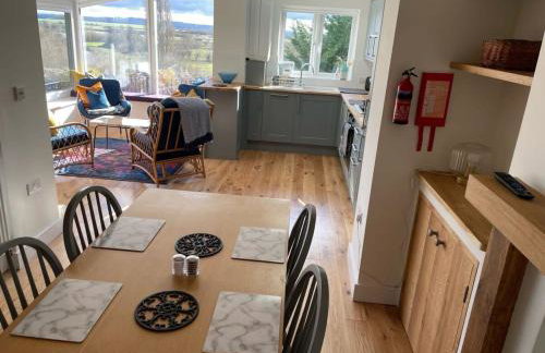 Stunning Hillside House - Foto 23