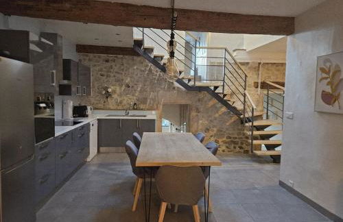 Maison de Village avec Piscine et Terrasse - Foto 14