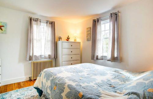 2 Mi to Beach Walkable Coastal Gem in Hyannis! - Photo 21