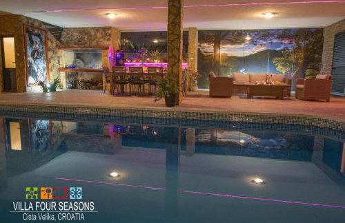 Villa Four Seasons, heated pool and 3 en-suite bathrooms - Foto 8