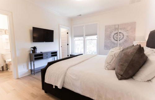 Minutes to Downtown Huge Outdoor Deck HOT TUB - Foto 46