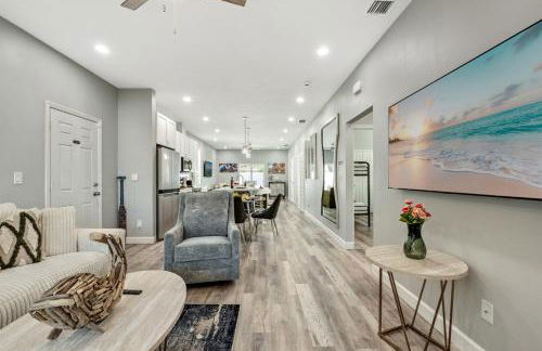 Chic Retreat-Stunning Design Cozy Fire Pit Escape! - Foto 9