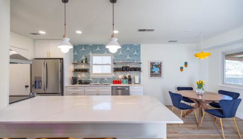 Luxury 4BR Oasis with Pool, Hot Tub & Game Room! - Foto 2