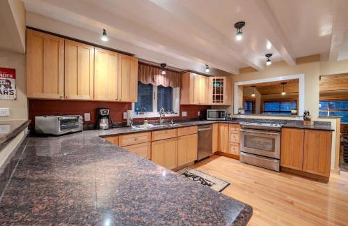 10 Min to Loon-Hottub-Pet Friendly-EV Charger - Foto 6