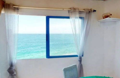 La casa con terraza privada sobre el mar - Foto 12