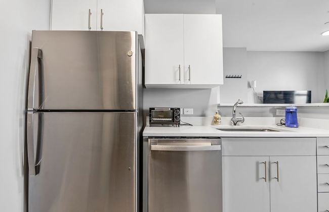 Furnished Apartments near Encore Boston - Photo 38