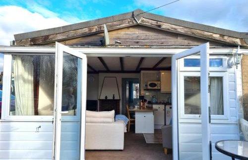 2 Bed in Galmpton oc-bx008 - Photo 8