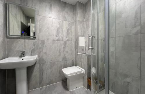 1 Bedroom Apartment By Brookland Stays Serviced Accommodation Short Lets Essex With Free WIFI - Foto 7