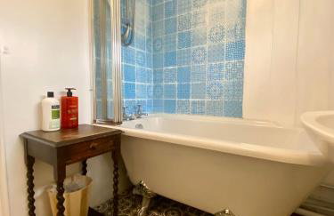 The Painter’s Retreat - Photo 37