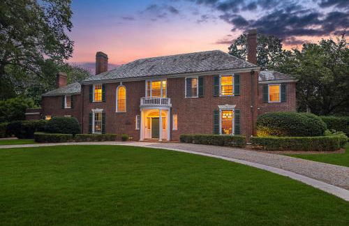 Private Resort Mansion with Pool - Foto 36