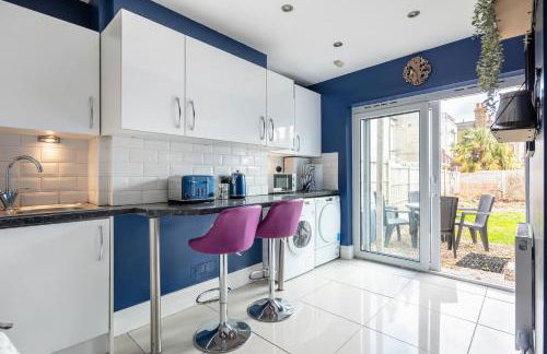 Welcome to Northview House Stylish 4 Bedroom Home in Southend by Jesswood Properties Contractors Corporates Relocation Stays Long Stays Welcome - Foto 9