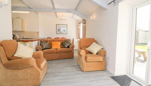 The Cottage - Photo 2