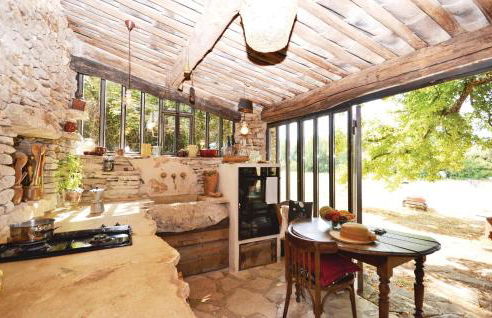 1 Bedroom Beautiful Home In Saignon - Foto 4