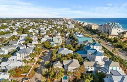 Steps to Beach! Arcade Game Room, Pool + Hot Tub Calico Scallop by Avantstay - Foto 152