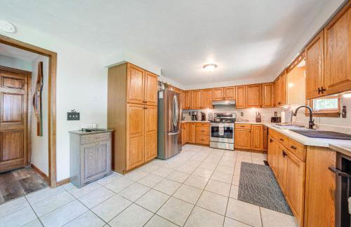 Pet-Friendly Espyville Home with Yard and Fire Pit! - Foto 6