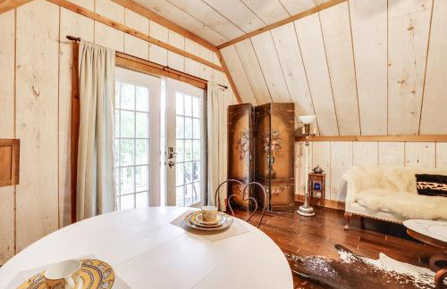 Chic Tree House Studio about 24 Mi to Bandera! - Foto 7