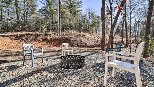 Modern Cabin with Fire Pit Less Than 3 Mi to Trails! - Foto 2
